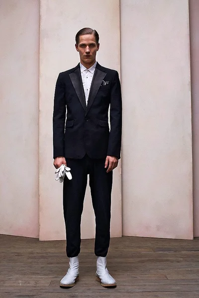 Look 12